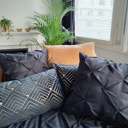 Black Swan - Own Sauna! Apartament